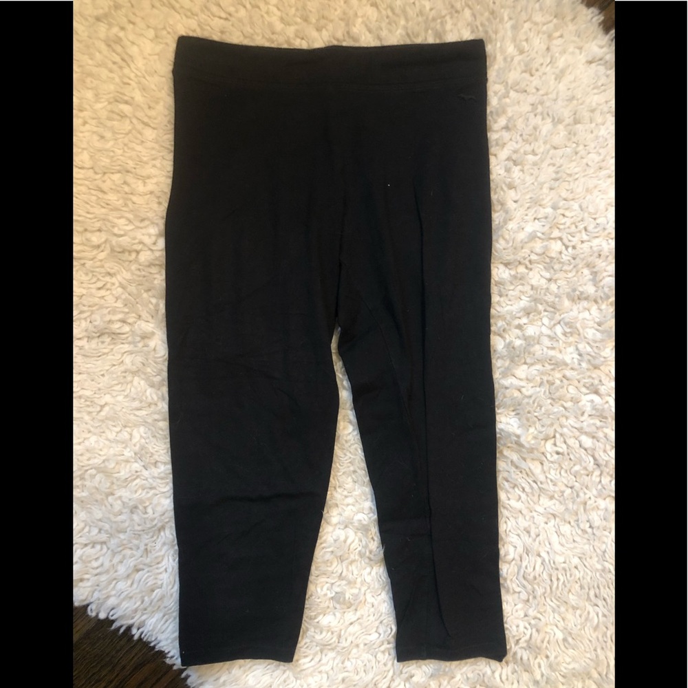 Victoria Secret Pink Black Capri Leggings